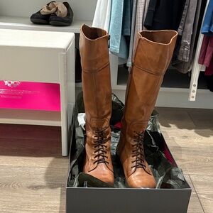 Vince Camuto Tan/brown boots